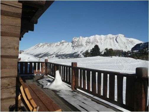 foto 7 Aluguer de férias entre particulares La joue du Loup chalet Provença-Alpes-Costa Azul Altos Alpes Vista desde do alojamento