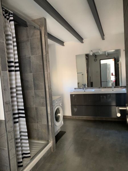 foto 6 Aluguer de frias entre particulares Collioure appartement Languedoc-Roussillon Pirineus Orientais casa de banho