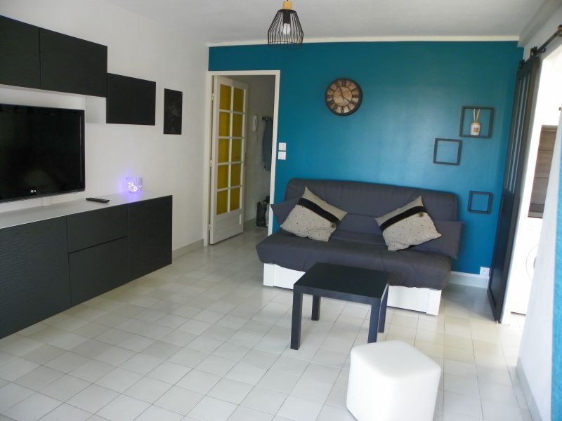 foto 4 Aluguer de férias entre particulares  appartement Provença-Alpes-Costa Azul Var Sala