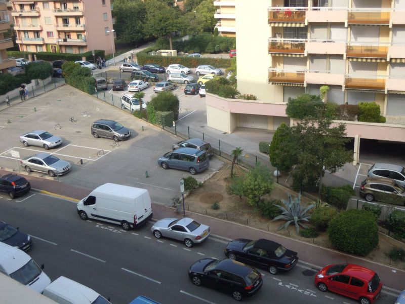 foto 16 Aluguer de férias entre particulares Fréjus appartement Provença-Alpes-Costa Azul Var Parque de estacionamento