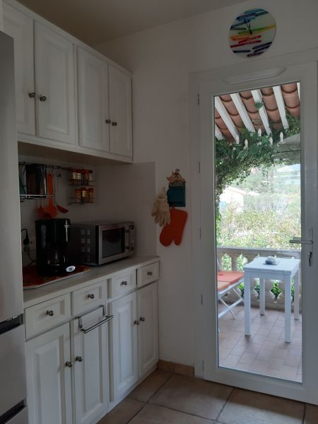 foto 7 Aluguer de frias entre particulares Agay villa Provena-Alpes-Costa Azul Var Cozinha de vero