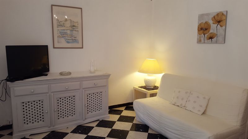 foto 6 Aluguer de frias entre particulares Saint Tropez appartement Provena-Alpes-Costa Azul Var Sala de estar