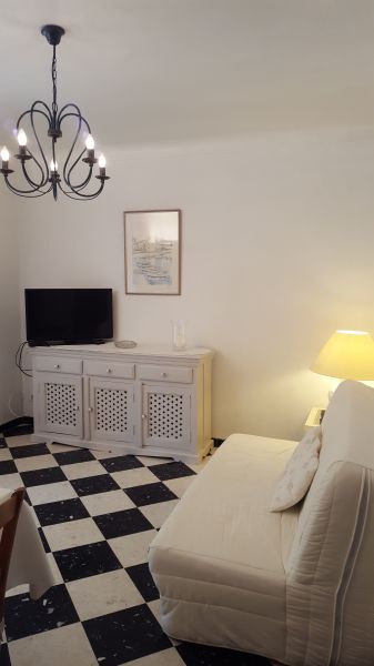 foto 7 Aluguer de frias entre particulares Saint Tropez appartement Provena-Alpes-Costa Azul Var Sala de estar