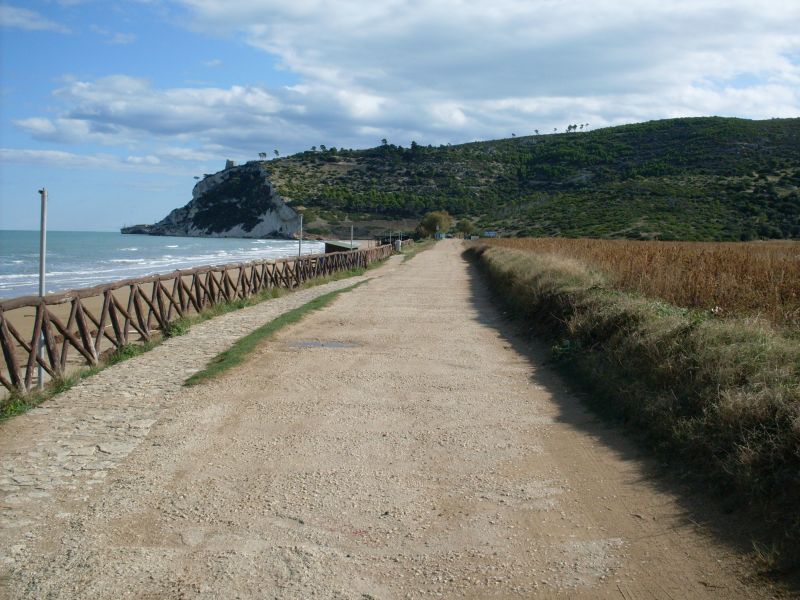 foto 14 Aluguer de frias entre particulares San Menaio appartement Puglia Foggia (provncia de) Vista dos arredores