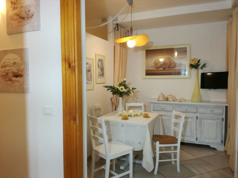 foto 8 Aluguer de férias entre particulares Ostuni appartement Puglia Bríndisi (província de) Sala de estar