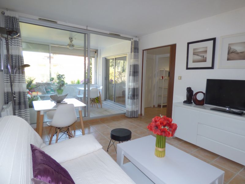 foto 11 Aluguer de férias entre particulares Bandol appartement Provença-Alpes-Costa Azul Var Sala de estar