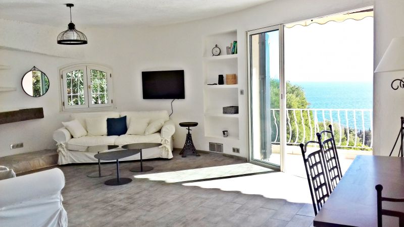 foto 5 Aluguer de frias entre particulares Les Issambres villa Provena-Alpes-Costa Azul Var Sala de estar 1