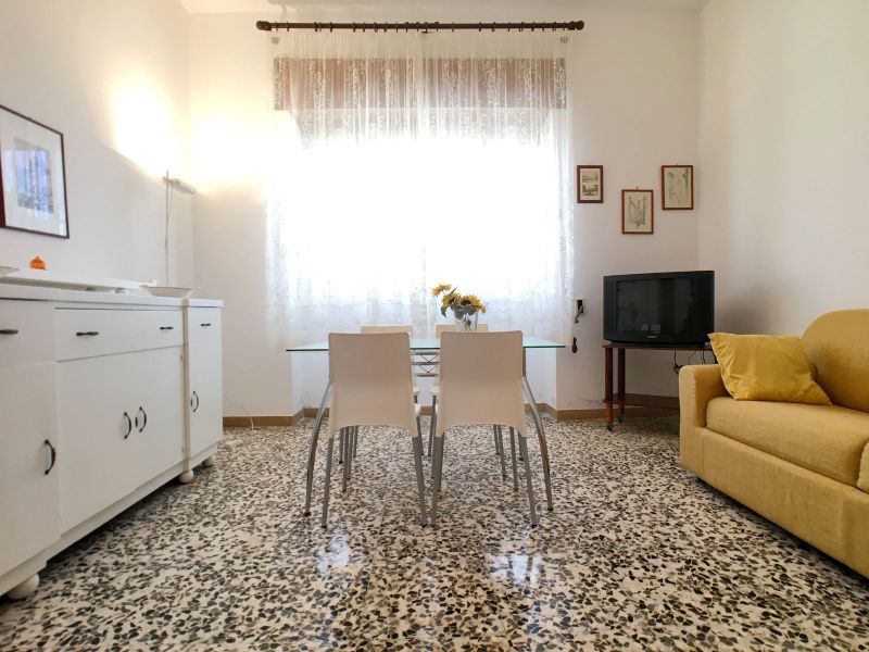 foto 6 Aluguer de frias entre particulares Ugento - Torre San Giovanni appartement Puglia Lecce (provncia de) Sala