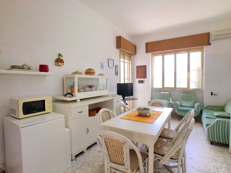 foto 10 Aluguer de frias entre particulares Ugento - Torre San Giovanni appartement Puglia Lecce (provncia de) Sala