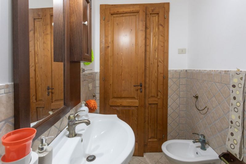foto 23 Aluguer de frias entre particulares  villa Puglia Lecce (provncia de) casa de banho 1