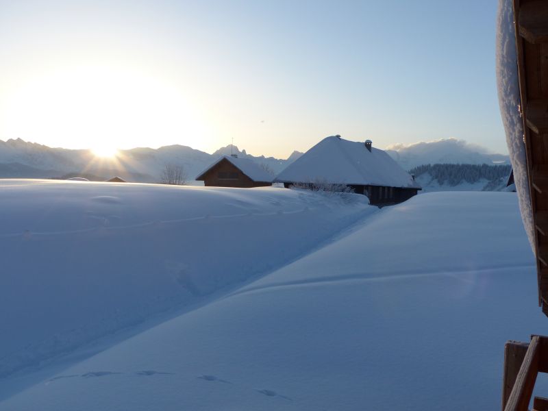 foto 6 Aluguer de férias entre particulares Praz de Lys Sommand chalet Ródano-Alpes Alta Sabóia vista da varanda