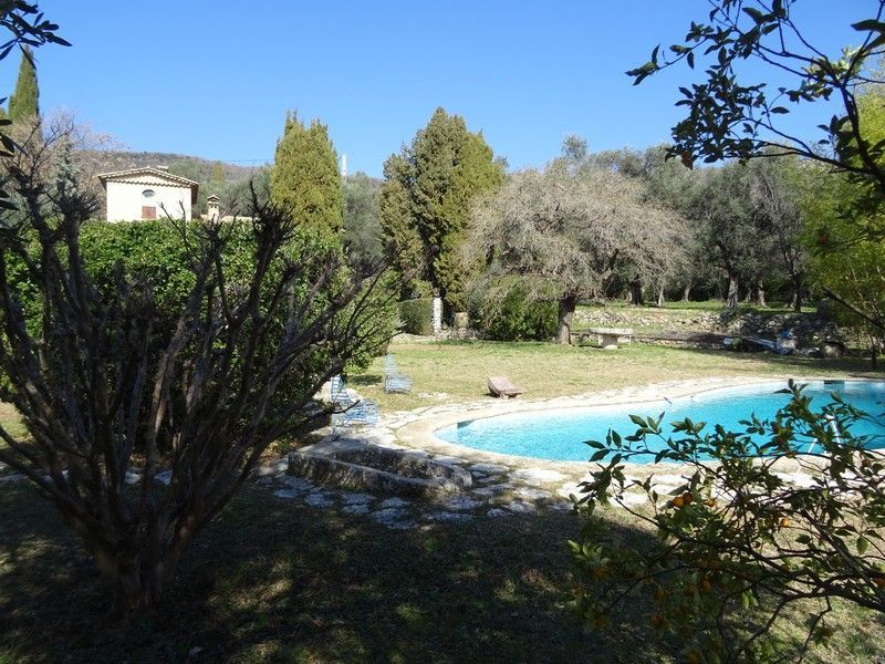 foto 7 Aluguer de frias entre particulares Grasse villa Provena-Alpes-Costa Azul Alpes Maritimos Piscina