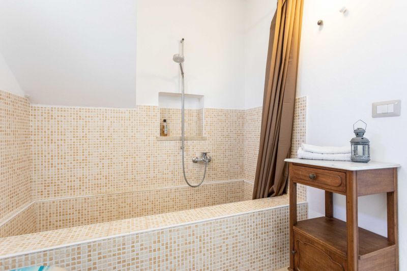 foto 8 Aluguer de frias entre particulares Ugento - Torre San Giovanni studio Puglia Lecce (provncia de) casa de banho