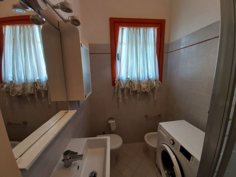 foto 14 Aluguer de frias entre particulares San Vincenzo appartement   casa de banho 2