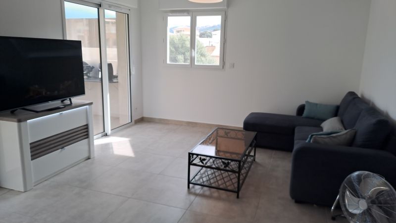 foto 7 Aluguer de férias entre particulares Location Ile Rousse appartement Córsega Alta Córsega Sala