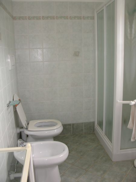 foto 4 Aluguer de frias entre particulares Portoferraio appartement Toscana Ilha de Elba casa de banho