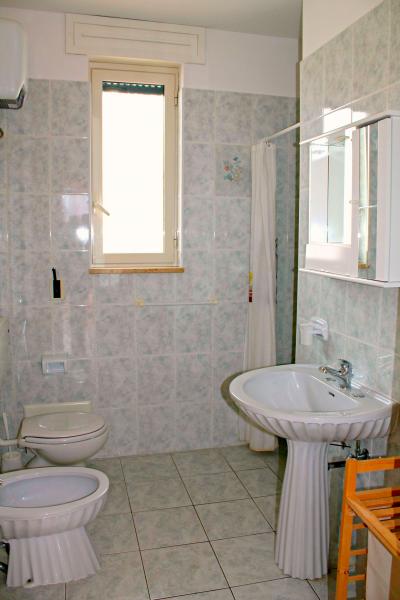 foto 6 Aluguer de frias entre particulares Ugento - Torre San Giovanni appartement Puglia Lecce (provncia de) casa de banho