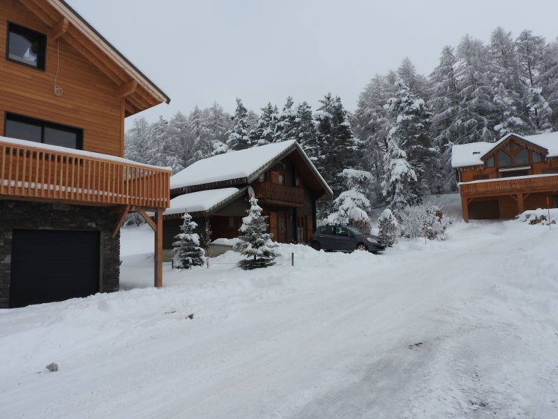 foto 15 Aluguer de frias entre particulares La joue du Loup chalet Provena-Alpes-Costa Azul Altos Alpes Vista exterior do alojamento
