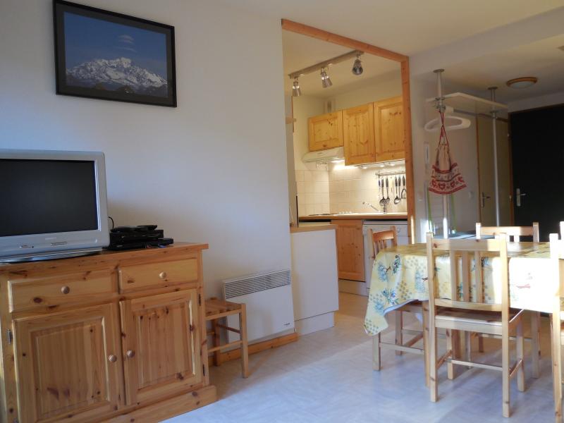 foto 5 Aluguer de frias entre particulares La joue du Loup appartement Provena-Alpes-Costa Azul Altos Alpes Sala