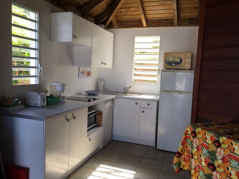 foto 4 Aluguer de frias entre particulares Sainte Rose bungalow Basse Terre  Cozinha americana