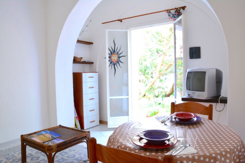 foto 5 Aluguer de frias entre particulares Santa Teresa di Gallura appartement Sardenha Olbia Tempio (provncia de) Sala de estar