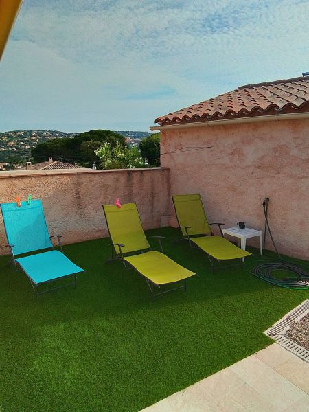 foto 5 Aluguer de férias entre particulares Sainte Maxime maison Provença-Alpes-Costa Azul Var Vista do terraço