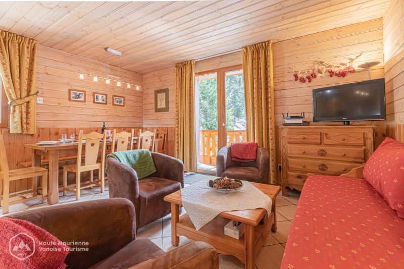 foto 1 Aluguer de férias entre particulares Valfréjus chalet Ródano-Alpes Sabóia Sala