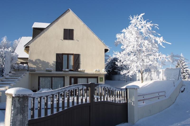 foto 4 Aluguer de frias entre particulares Besse - Super Besse appartement Auvergne Puy-de-Dme Vista exterior do alojamento