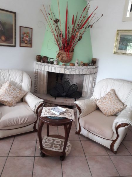 foto 5 Aluguer de frias entre particulares Gargano appartement Puglia Foggia (provncia de) Sala de estar