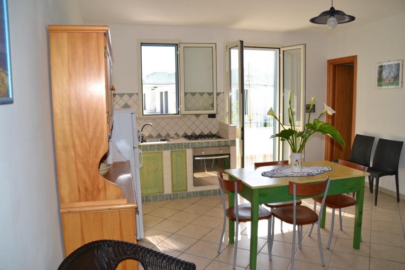 foto 11 Aluguer de férias entre particulares Santa Maria di Leuca appartement Puglia Lecce (província de) Sala de estar