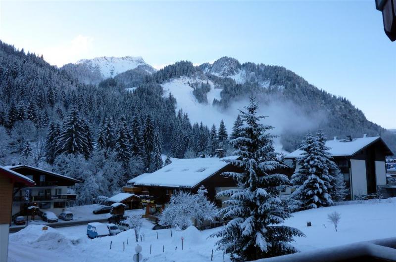 foto 4 Aluguer de férias entre particulares Châtel appartement Ródano-Alpes Alta Sabóia vista da varanda