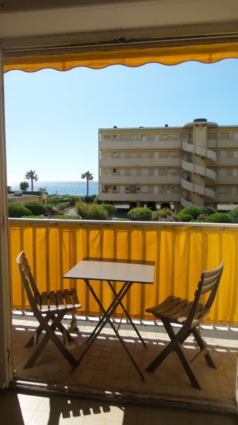 foto 2 Aluguer de férias entre particulares Le Lavandou studio Provença-Alpes-Costa Azul Var Loggia