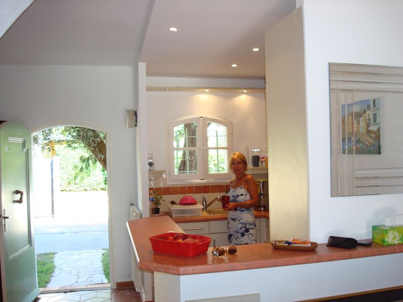 foto 5 Aluguer de frias entre particulares Port Grimaud maison Provena-Alpes-Costa Azul Var Cozinha de vero