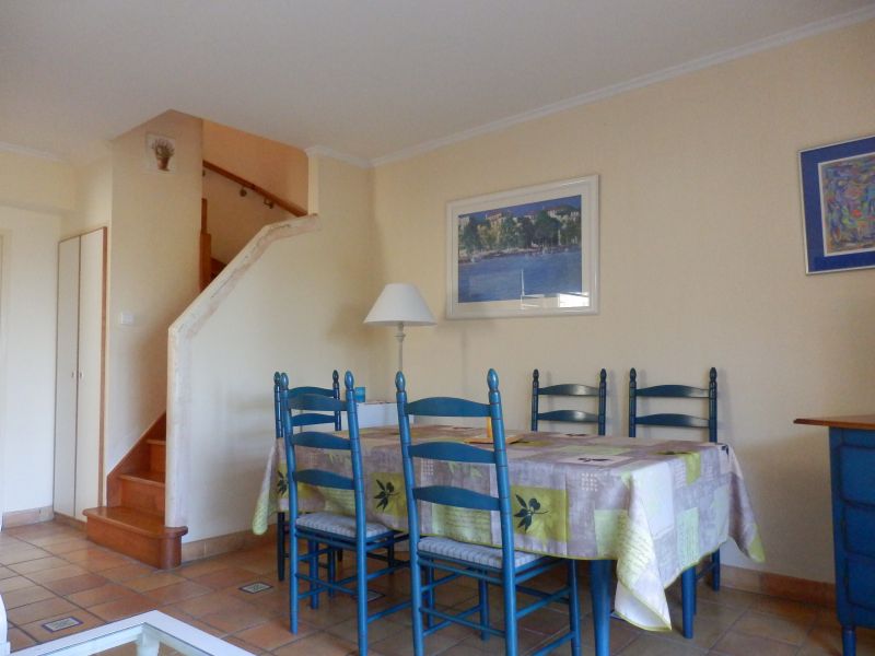 foto 6 Aluguer de frias entre particulares Agay villa Provena-Alpes-Costa Azul Var Sala de estar 1