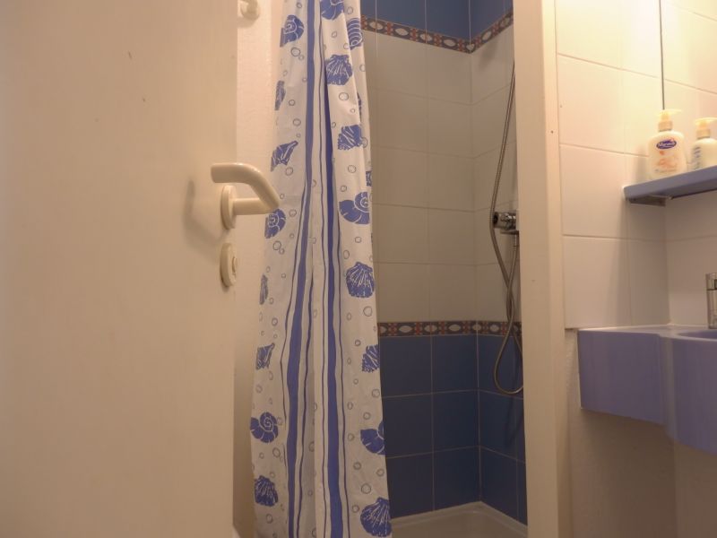 foto 13 Aluguer de frias entre particulares Agay villa Provena-Alpes-Costa Azul Var casa de banho 2