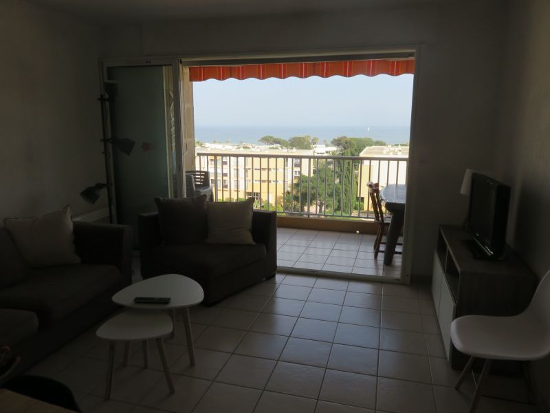 foto 3 Aluguer de frias entre particulares Le Lavandou appartement Provena-Alpes-Costa Azul Var Sala de jantar