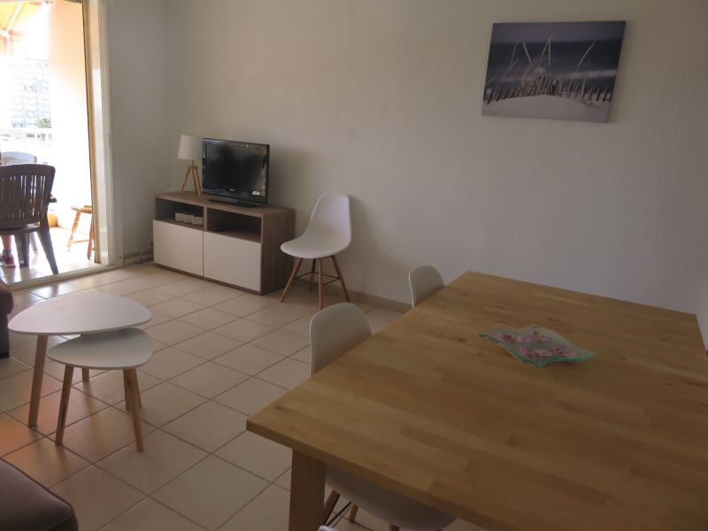 foto 2 Aluguer de frias entre particulares Le Lavandou appartement Provena-Alpes-Costa Azul Var Sala de estar