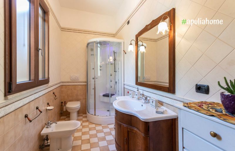 foto 13 Aluguer de frias entre particulares Gallipoli villa Puglia Lecce (provncia de) casa de banho 1