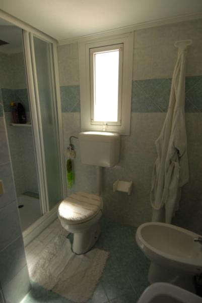 foto 2 Aluguer de frias entre particulares Taggia appartement Ligria Impria casa de banho
