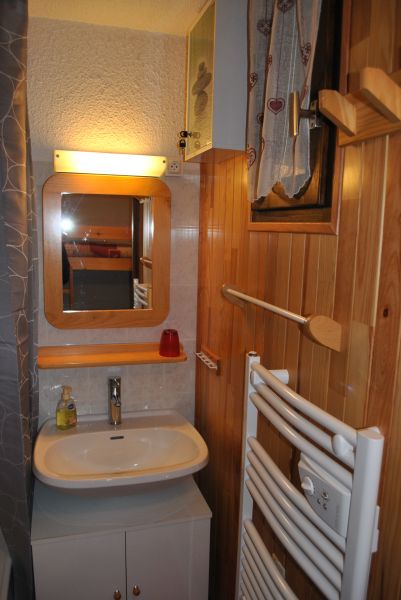 foto 4 Aluguer de frias entre particulares Les Saisies studio Rdano-Alpes  casa de banho