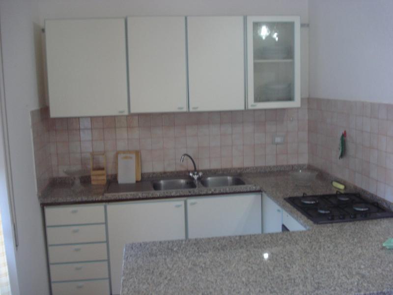 foto 7 Aluguer de férias entre particulares Trinità d'Agultu e Vignola appartement Sardenha Olbia Tempio (província de) Canto cozinha