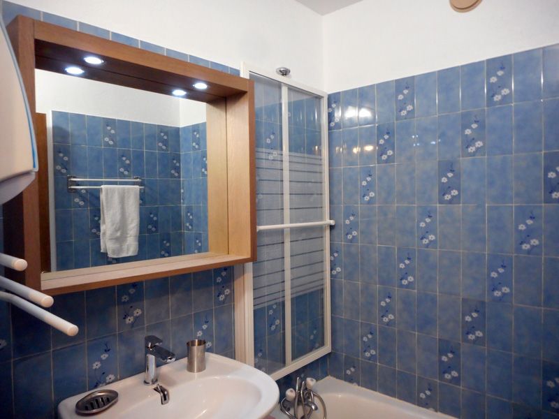 foto 6 Aluguer de frias entre particulares Montgenvre appartement Provena-Alpes-Costa Azul Altos Alpes casa de banho