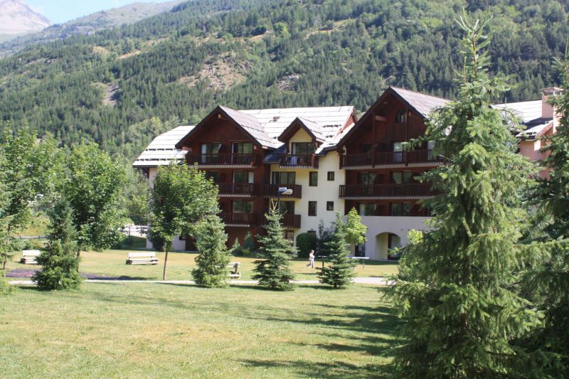 foto 14 Aluguer de férias entre particulares Serre Chevalier appartement Provença-Alpes-Costa Azul Altos Alpes Vista exterior do alojamento