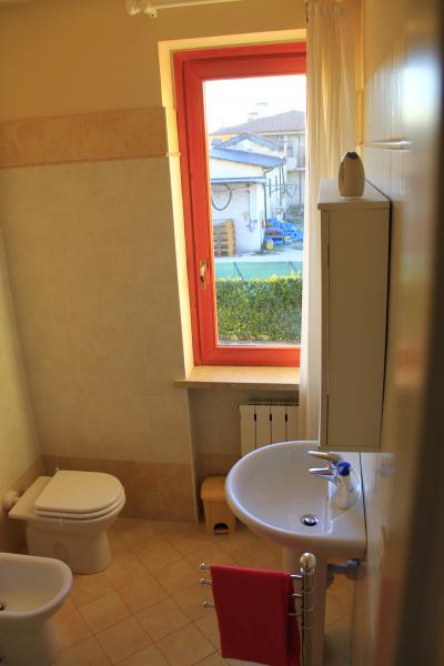 foto 9 Aluguer de frias entre particulares Sirmione appartement Lombardia Brscia (provncia de) casa de banho