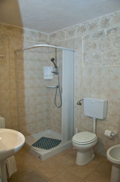 foto 15 Aluguer de frias entre particulares Sampieri appartement Siclia Ragusa (provncia de) casa de banho