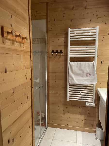 foto 5 Aluguer de frias entre particulares Praz de Lys Sommand appartement Rdano-Alpes Alta Sabia casa de banho