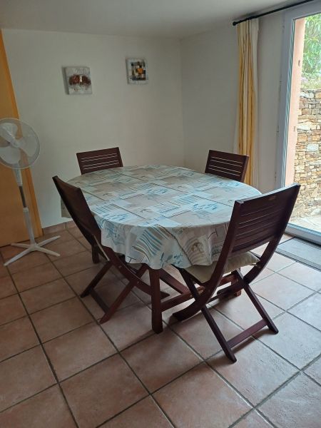 foto 8 Aluguer de frias entre particulares Bormes Les Mimosas appartement Provena-Alpes-Costa Azul Var Sala de estar