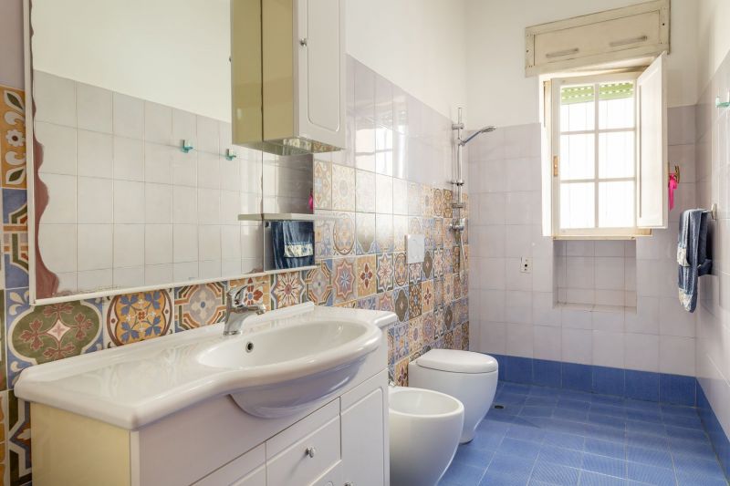 foto 20 Aluguer de frias entre particulares Torre Suda villa Puglia Lecce (provncia de) casa de banho