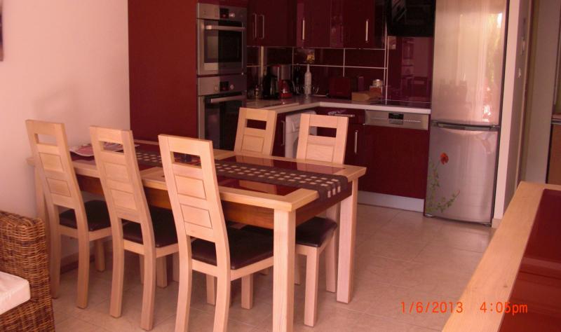 foto 1 Aluguer de férias entre particulares Cavalaire-sur-Mer appartement Provença-Alpes-Costa Azul Var Canto cozinha