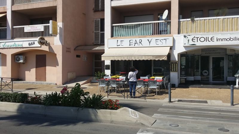 foto 10 Aluguer de férias entre particulares Calvi studio Córsega Alta Córsega Entrada